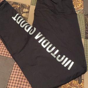 Victoria Sport workout leggings